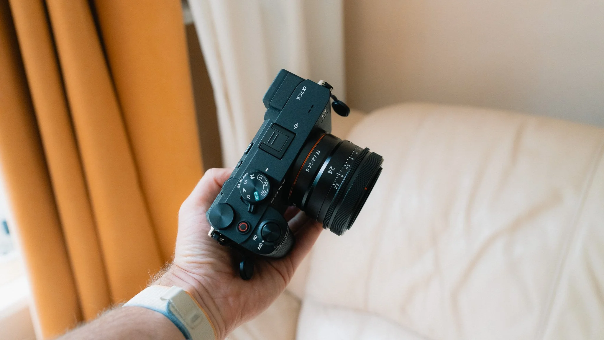 Sony FE 24mm f2.8 G First Impressions — Roman Fox